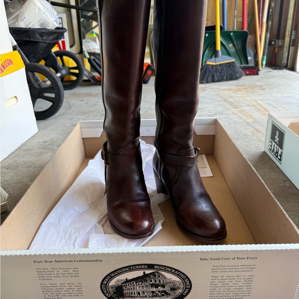 Frye Brown Heeled Boots with Timeless Elegance